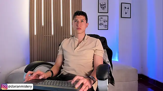 Dorianmistery2322_ webcam