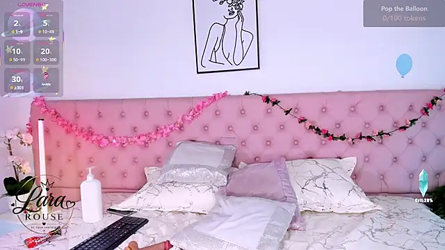 LaraRous live sex cam