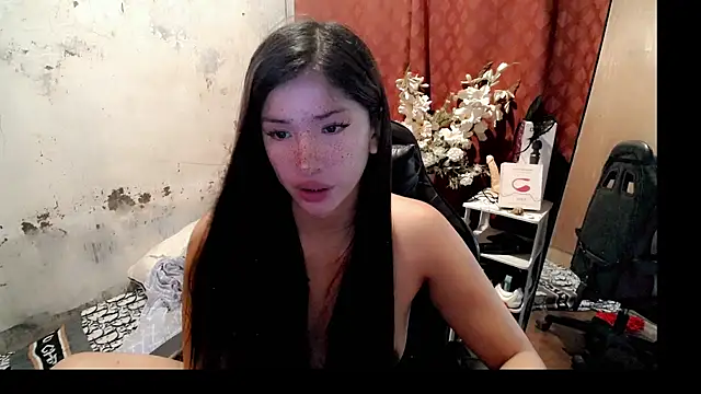 yanaleciousxx webcam