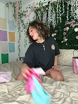 LyraCovee webcam