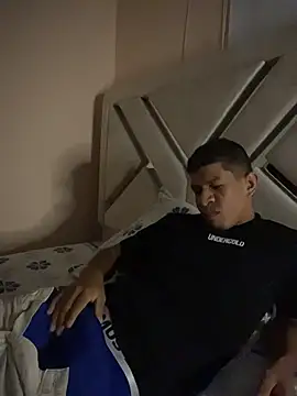 Toptony22 webcam