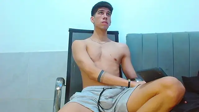 jhony-sex live cam on StripChat