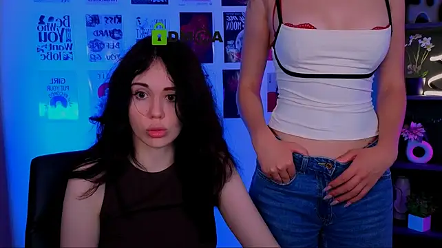 riley_sanders webcam
