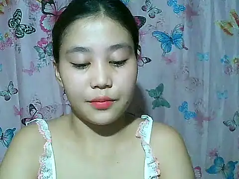 SexyAsianPussy4u live cam on StripChat