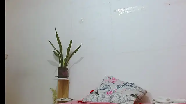 chantalsemenova1 webcam