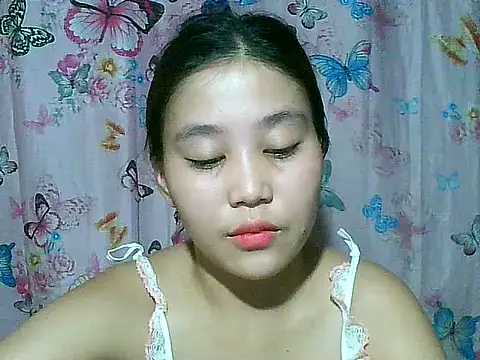SexyAsianPussy4u live cam on StripChat