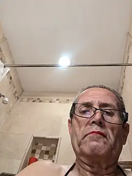 bobby69cock live cam on StripChat