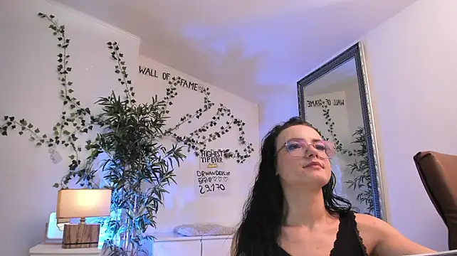 mira0_0 (F young) - play pussy