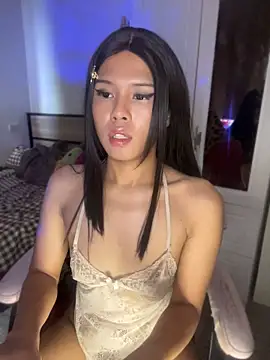 Plaxxxtique live cam on StripChat