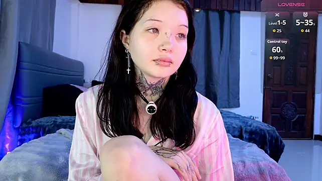 Lein_Bone live cam on StripChat