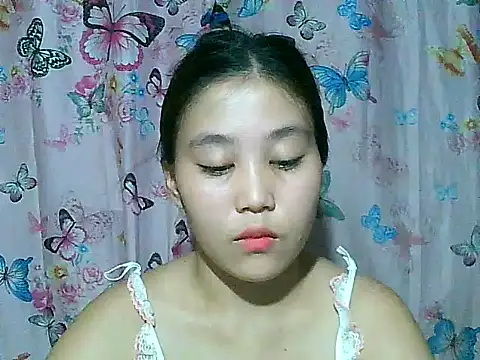 SexyAsianPussy4u live cam on StripChat