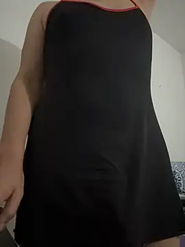 La-Gatiita-trans live cam on StripChat