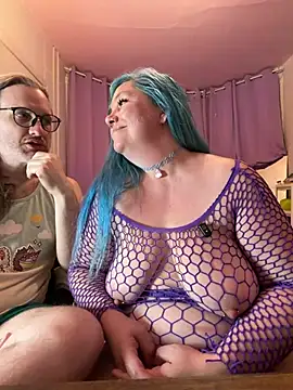 KawaiiKiki_247 live cam on StripChat
