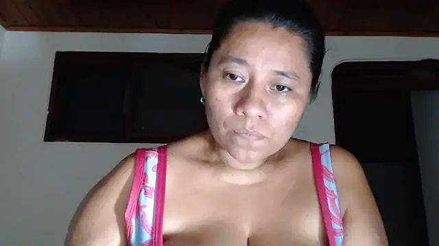 adrixxx38 live cam on StripChat