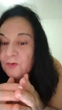 Yaya_Mineira live cam on StripChat
