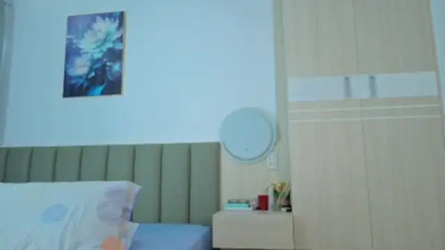 sweety_vikky live cam on StripChat