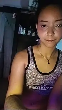 MIlan333X live webcam
