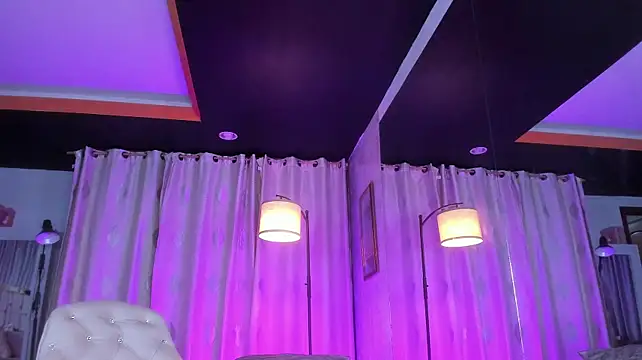 Zarajener live cam on StripChat