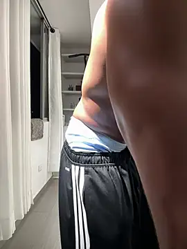 Paradise_boy__ live webcam