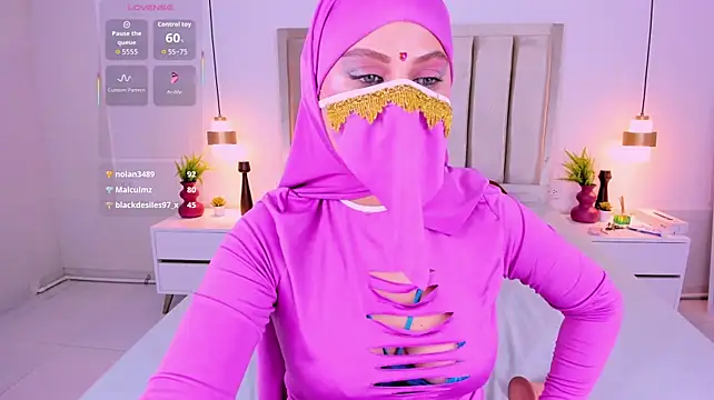aisha_k webcam