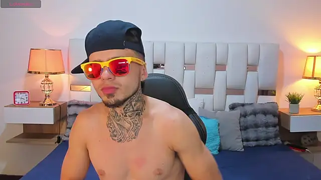 Zeus_damian21 webcam