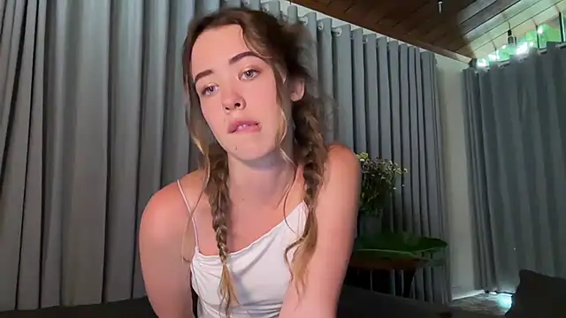 sexxyyyhotLilitt