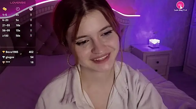 ElarisCrowe webcam