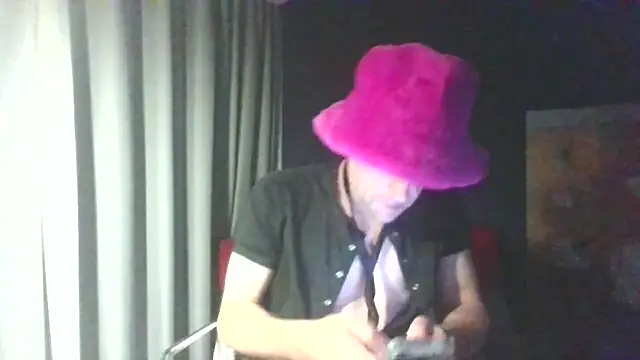 RobbyBigBobby webcam