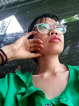 __Mai-love19__ webcam