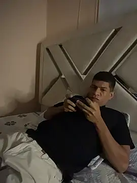 Toptony22 webcam