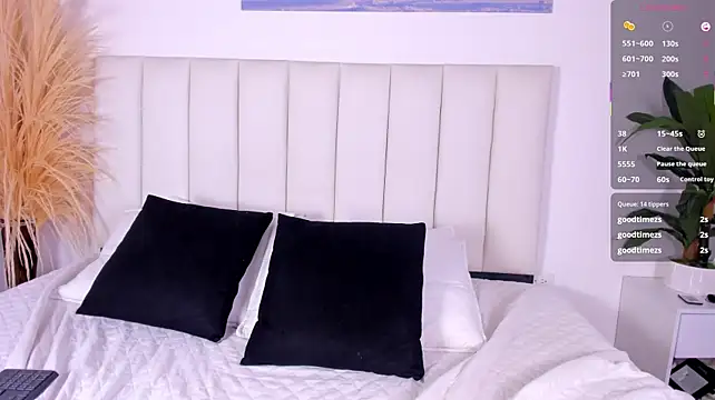 Megan_Brunette2 webcam