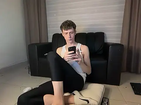 YoungHungOh webcam