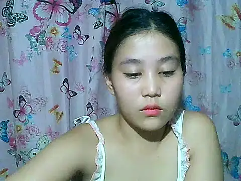 SexyAsianPussy4u live cam on StripChat