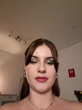 MaribelRiver live sex cam