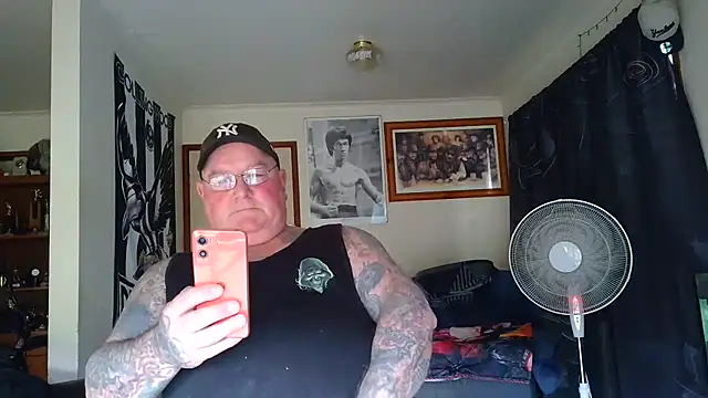KINKYBLUEYES69