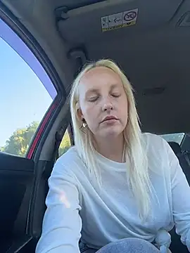 merlindave (F young) - Finger pussy/naked 🥵✌️🤪
