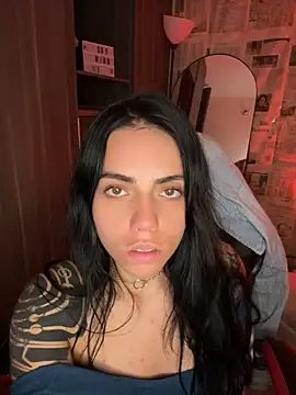 i_am_nina_ (F young) - blowjob on knees
