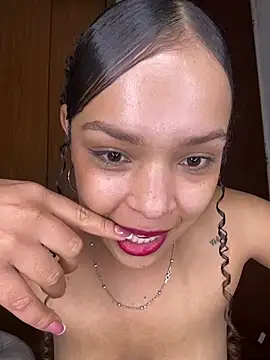 Yasmin777_ webcam