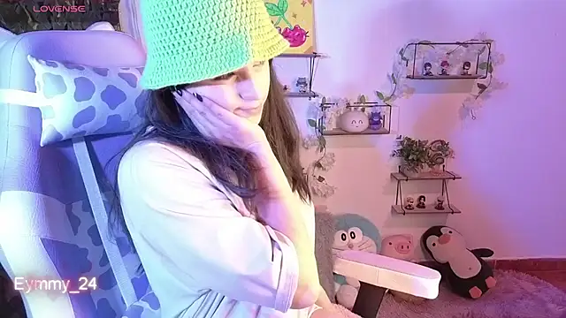 Eymmy_24 webcam