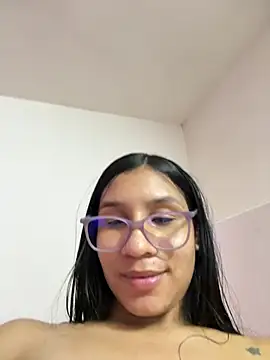 Danaeluxe live webcam