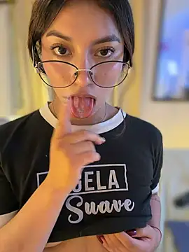 CocoaGigiMuse live sex cam
