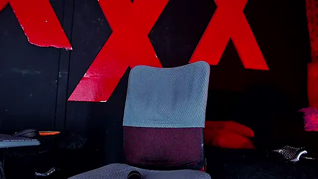 abrilbigcock live sex cam