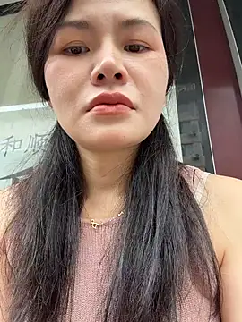 cici-2026 (F milf) - 国王控制十分钟