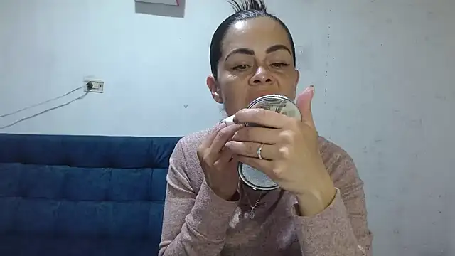 Marilyn_xxxx webcam