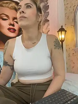 viktoria_davis_ webcam