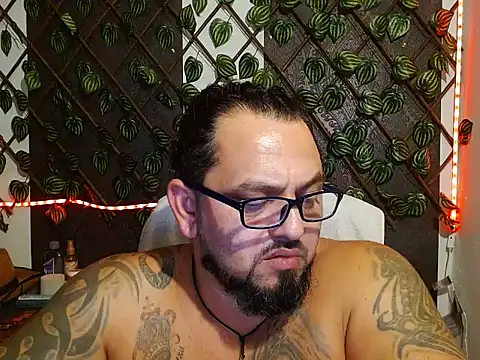 mr_wolf46 webcam