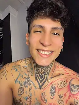 _Tomy08calderon live cam