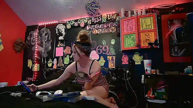 splash_queen420 (Ask my age) - Flash These Big Titties