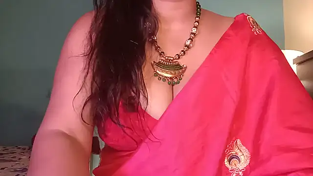 YourDesi_Laila_ live cam on StripChat