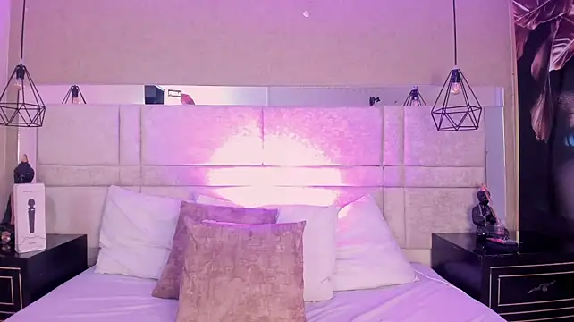 SamaanthaMiller webcam
